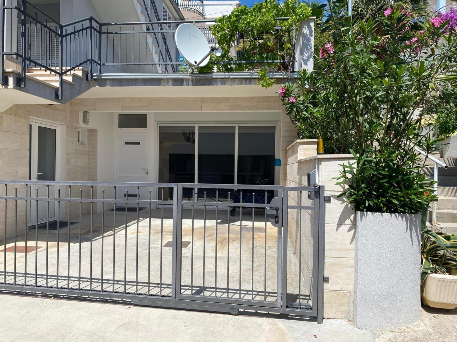 Villa Pina Tisno Apartment Zonsa 2 Pers מראה חיצוני תמונה